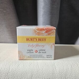 Burt's Bees Truly Glowing Night Cream NIB